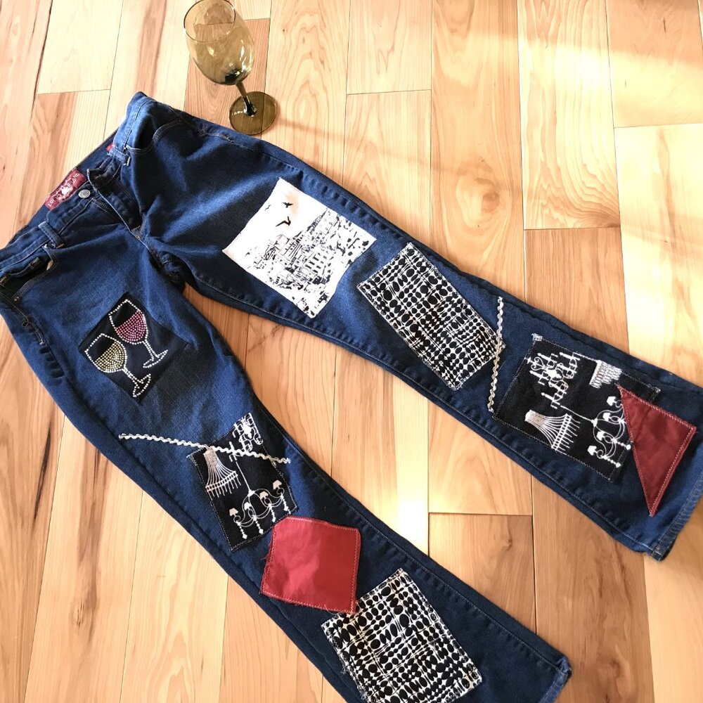 Upcycled Patchwork Jeans, Eclectic Wineglass Cityscape Design Size 6 - Picture 10 of 11